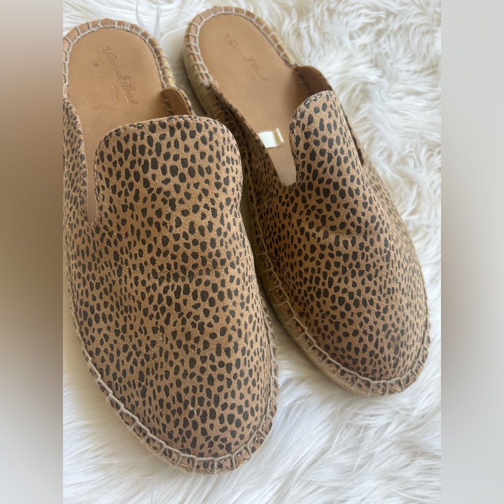 Universal Thread shoes - Picture 1 of 7